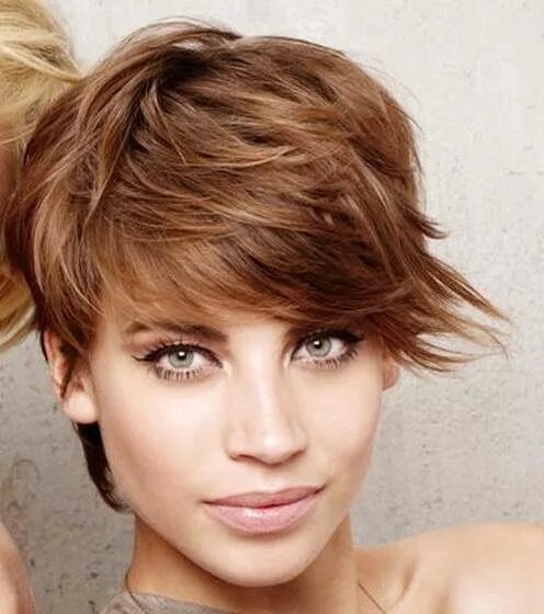 Карамельный цвет волос короткая стрижка фото Light Brown Pixie. If only I had those gorgeous light eyes too! Short shag hairc