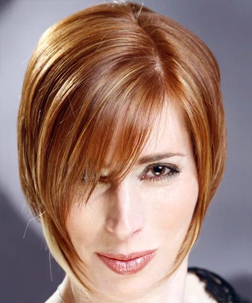 Карамельный цвет волос короткая стрижка фото Short Chin-Length Hairstyle With Face-Framing Layers