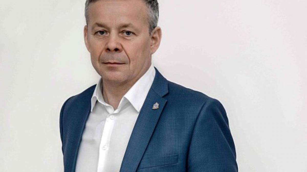 Карамышев курск фото Виктор Карамышев объяснил решение о закрытии Студенокской школы в Курской област
