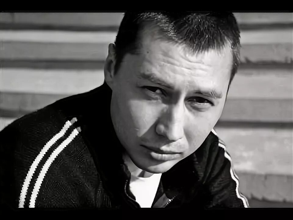 Карандаш певец фото Критики - Карандаш