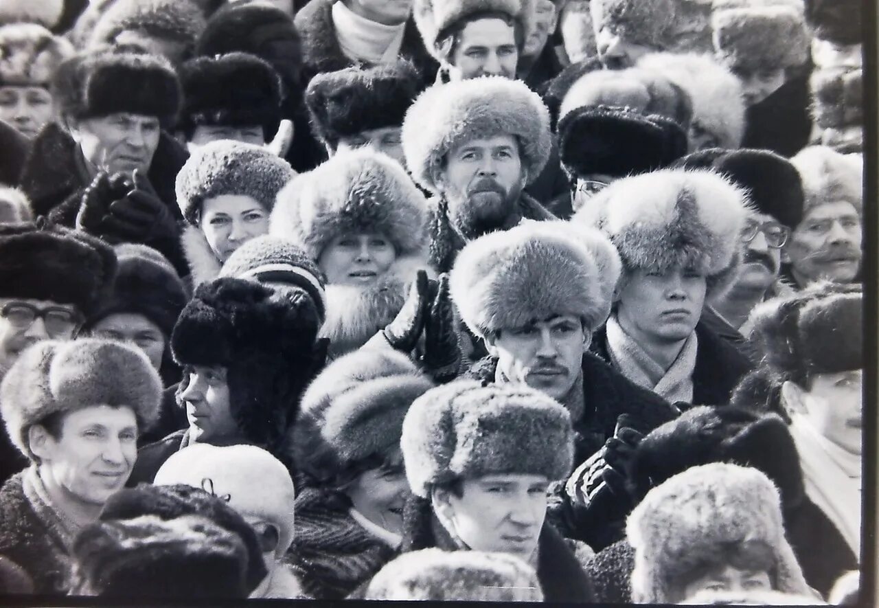 Карандаш шапка из 90 старые фото Томская ретроспектива: меховая мода на головах Томские.ру