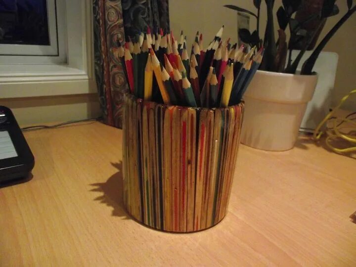 Карандаши для декора своими руками Pencil Pot Made From Pencils (of Course) Pencil, Hanging jewelry organizer, Diy 