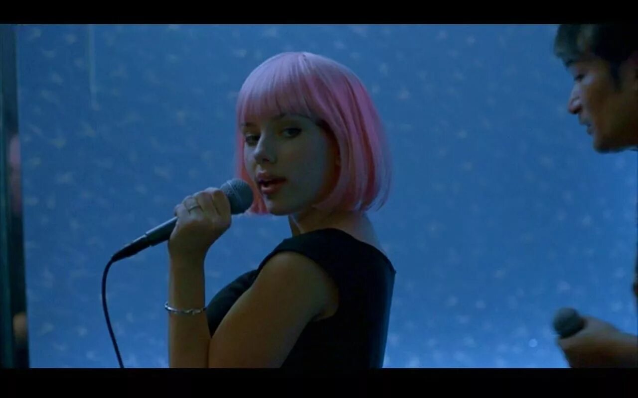 Караоке прическа вот уж год lost-in-translation Scarlett johansson hairstyle, Scarlett johansson, Lost in tr