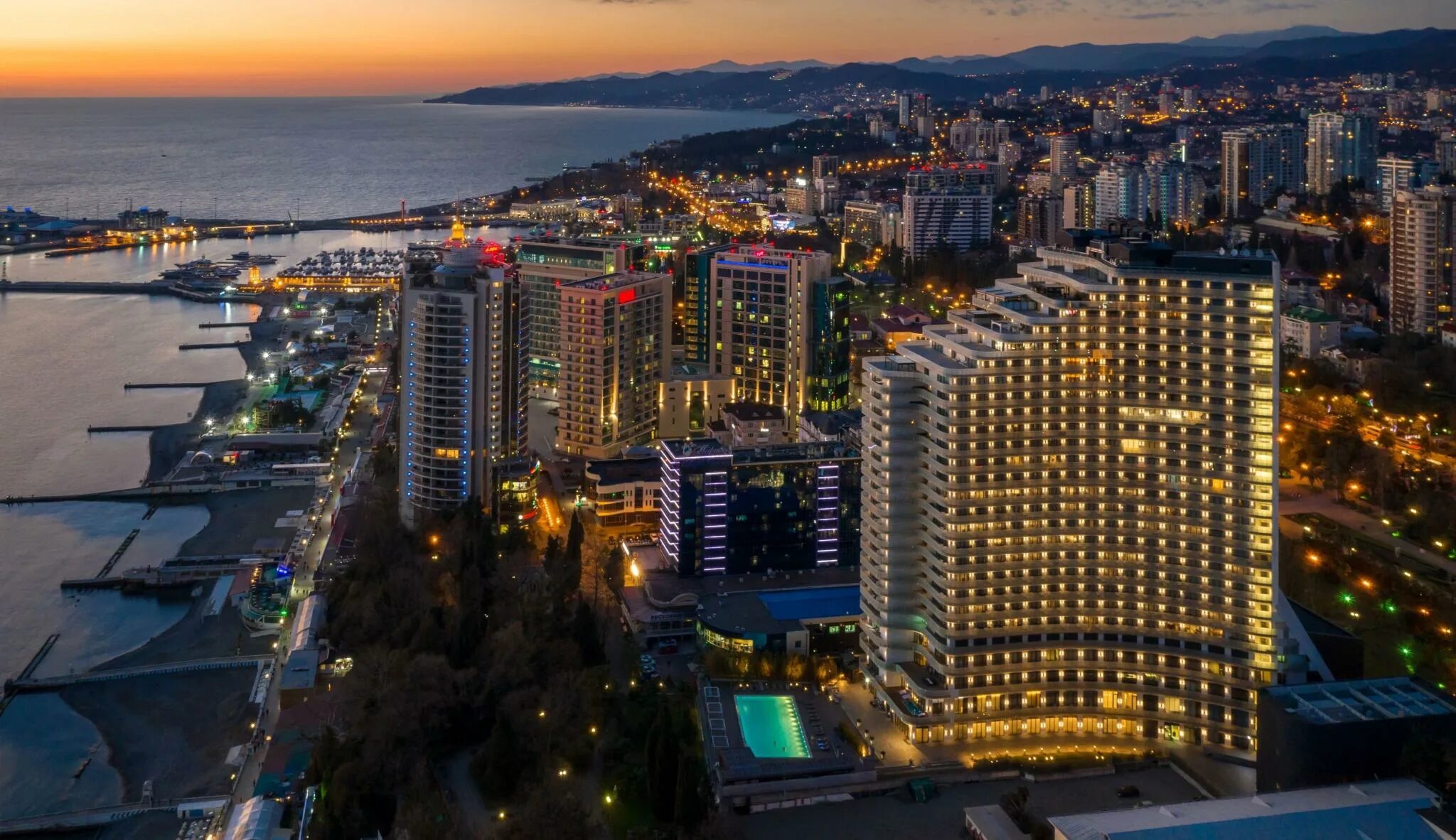 Карат сочи фото GRAND KARAT SOCHI (Гранд Карат) ex.Hyatt Regency Сочи, - бронирование онлайн, от
