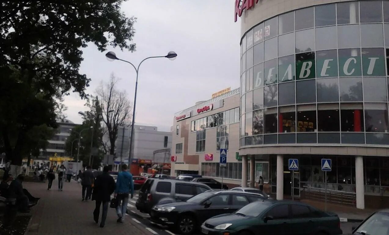 Карат ул ленина 1а реутов фото Сдам помещение в раскрученном ТЦ - Москва: Предлагаем торговое помещение 156 кв.