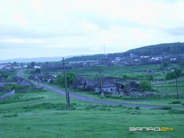 Каратузское фото села В Каратузском районе сгорела кровля здания сельской администрации " Запад24