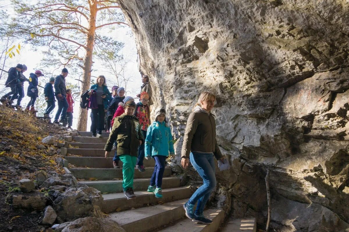 Караульная пещера красноярск фото Топ-5 туристических пещер, в которые можно попасть без снаряжения и визы - Блог 