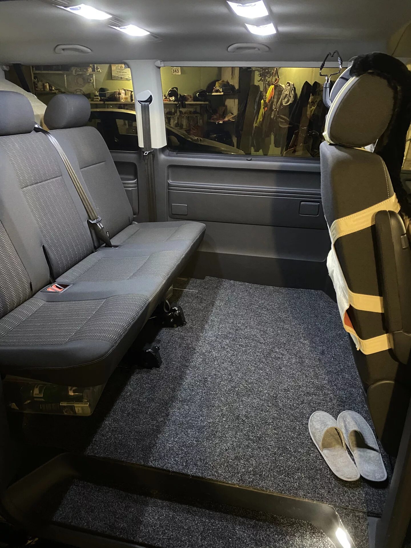 Каравелла фото салона VIP салон - Volkswagen Caravelle (T6), 2 л, 2018 года путешествие DRIVE2