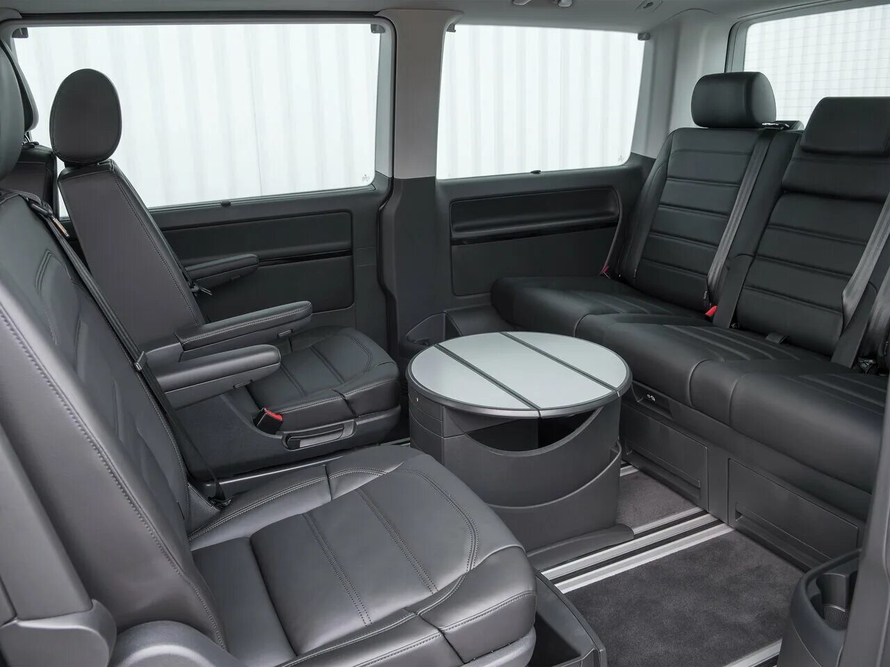Каравелла фото салона Volkswagen Caravelle T6, минивэн - технические характеристики, модельный ряд, ко