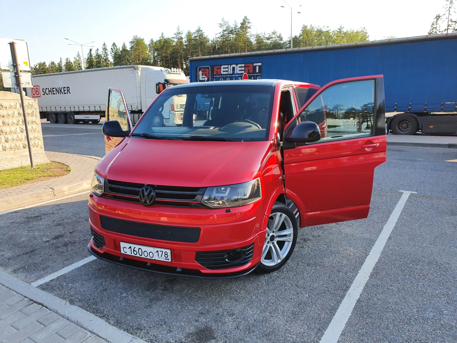 Каравелла красная ул 44 фото и видео Юбилейчик небольшой - Volkswagen Caravelle (T5), 2 л, 2014 года наблюдение DRIVE