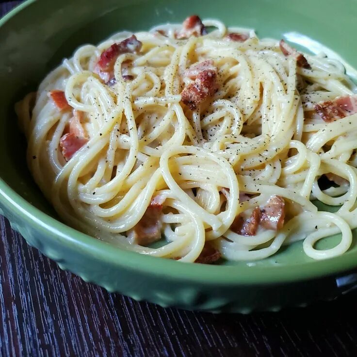 Карбонара фото блюда Italian Carbonara with Bacon Recipe Recipes, Pasta dinners, Pasta dishes