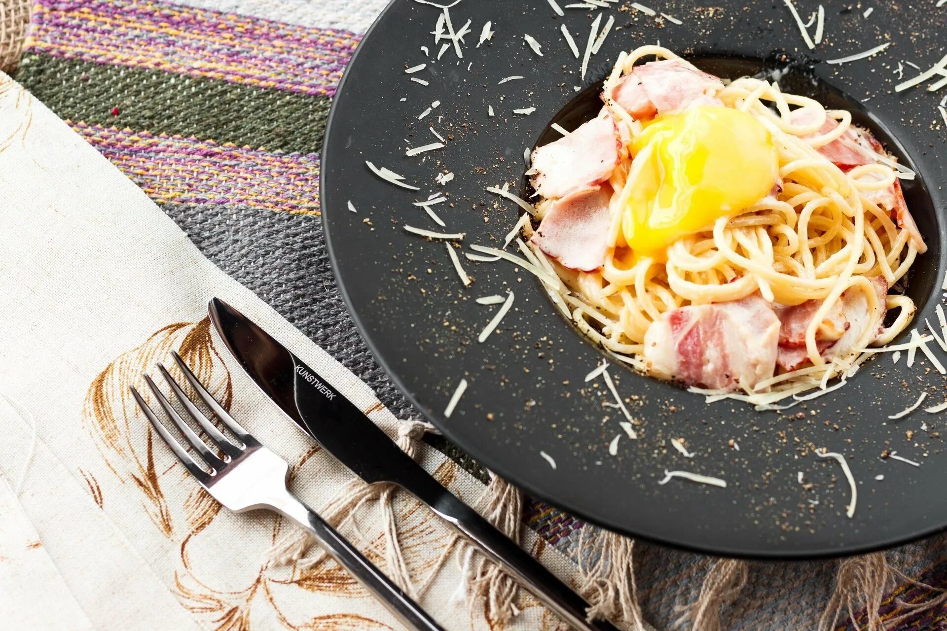 Карбонара фото блюда Как приготовить пасту карбонара в домашних условиях с беконом - CoffeePapa.ru