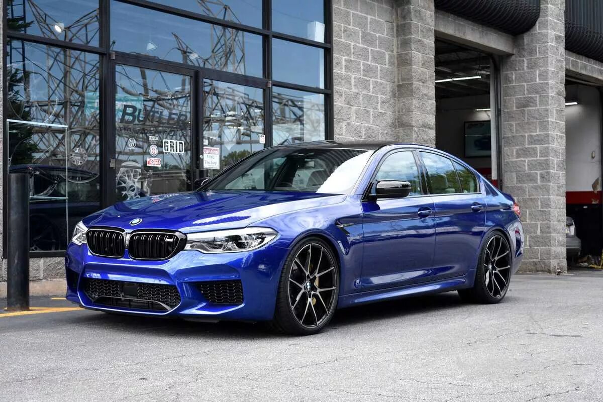 Карбоновый тюнинг на бмв м5 ф90 BMW M5 F90 на дисках SAVINI BM14 R21 - Tuning Boutique на DRIVE2