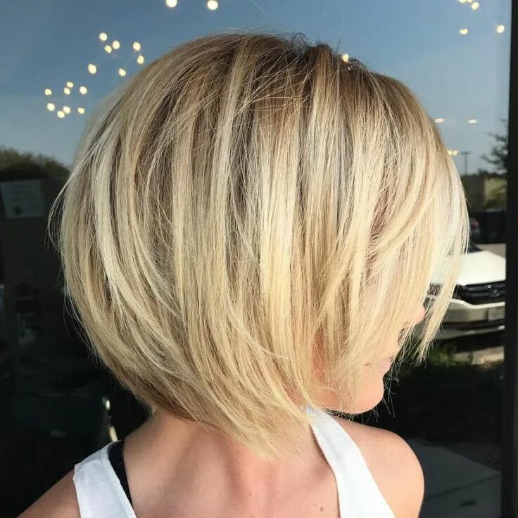 Каре градуированное на средние фото сзади 60 Short Bob Haircuts and Hairstyles for Women to Try in 2024 Stacked bob hairst