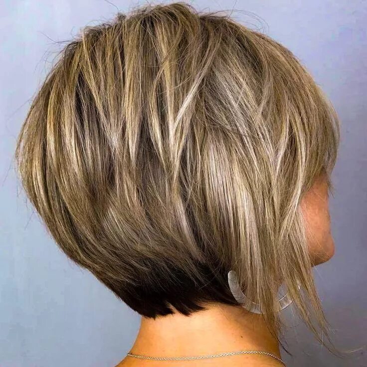 Каре каскад сзади фото Cabelos curtos repicados: 120 fotos para você aderir ao corte Bob hairstyles, Bo