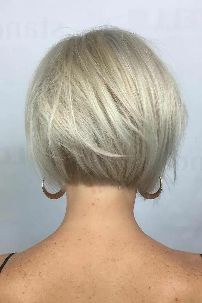 Каре на ножке тонкие волосы фото Cute Easy Hairstyles For Short Hair To Try This Season Short hair styles easy, T