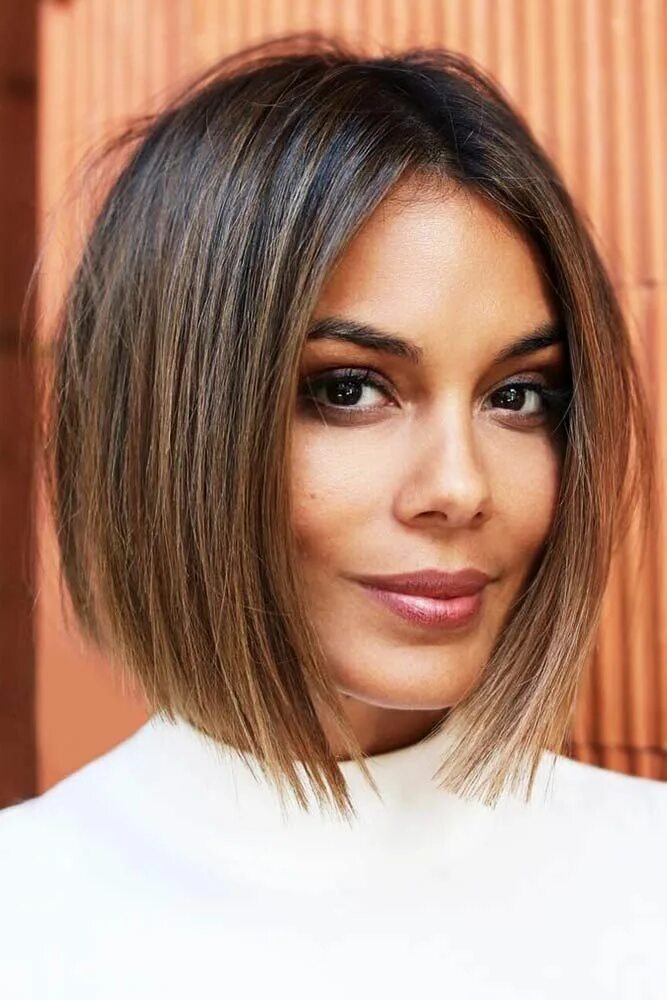 Каре на тонкие волосы без челки фото 15 Flattering Short Haircuts For Oval Faces Oval face haircuts, Oval face hairst