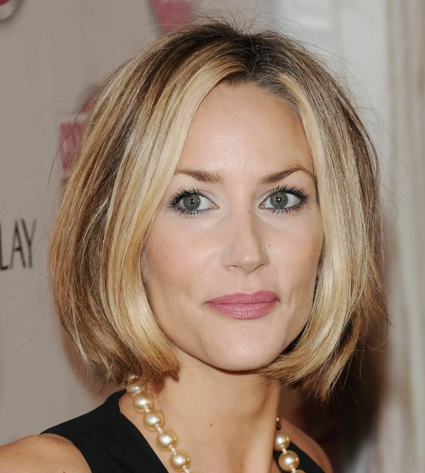 Каре омолаживающее фото Прическа каре Hair styles 2014, Short hair styles 2014, Medium short hair