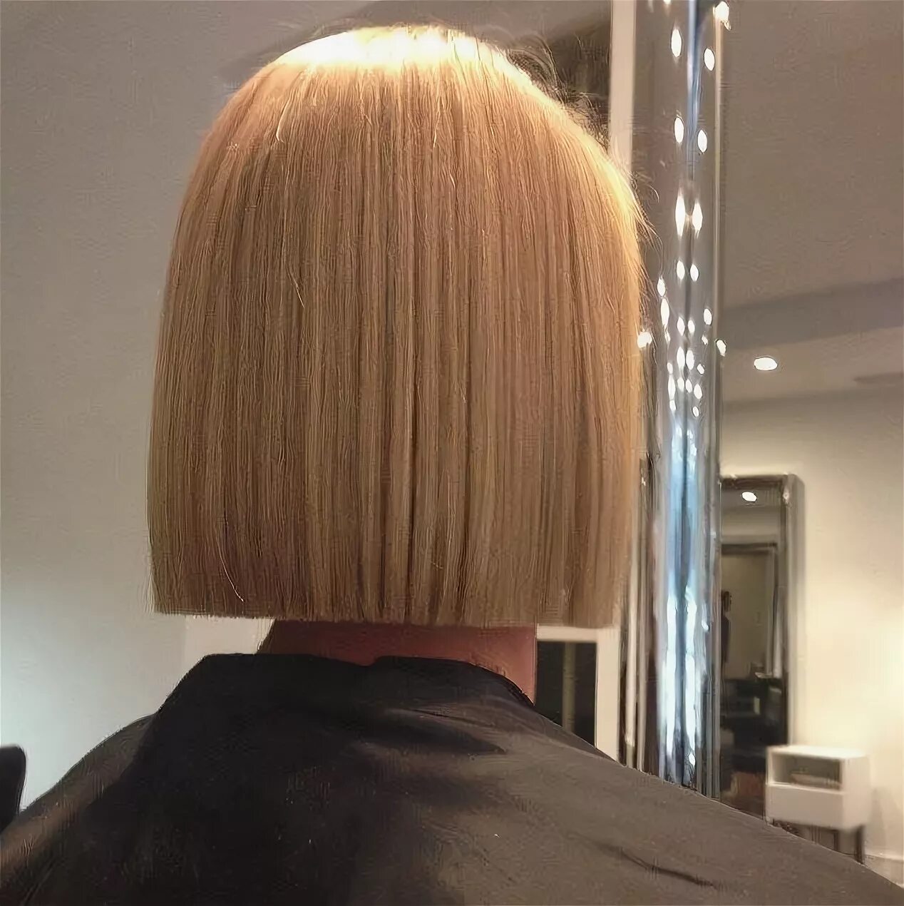 Каре прямой срез фото Модные стрижки 2018 года. 6 модных тенденций (фото) Straight hairstyles, Hair le