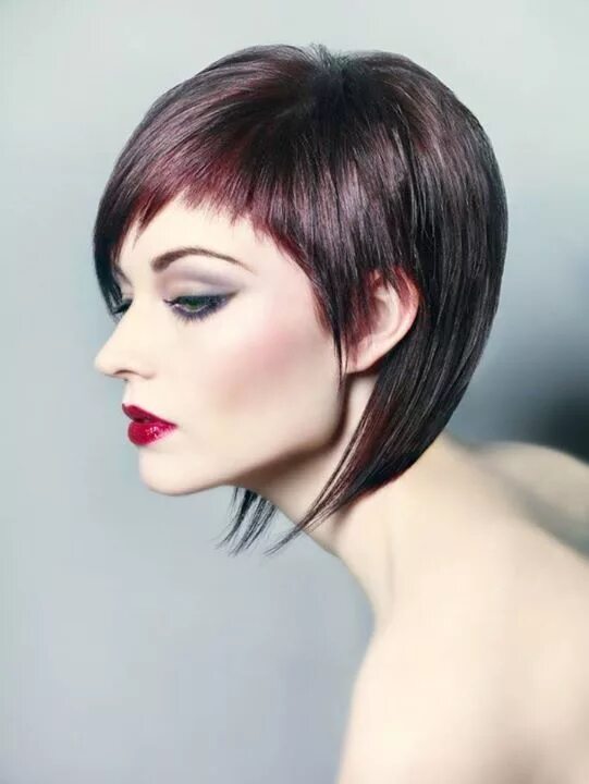 Каре с ассиметричной челкой фото Pin on Modern bed Short hair styles, Short hair cuts, Medium hair cuts