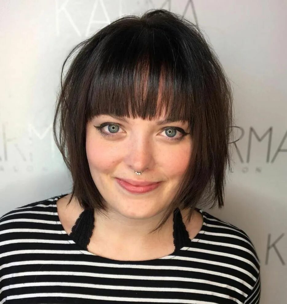 Каре с челкой 2024 фото круглое лицо 60 Flattering Hairstyles for Round Faces Trending in 2024 Bobbed hairstyles with