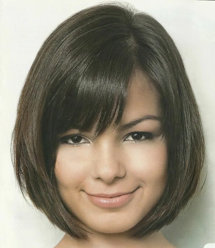 Каре с челкой 2024 фото круглое лицо 3 . Cabelo, Cabelo chanel repicado, Cabelo rosto redondo