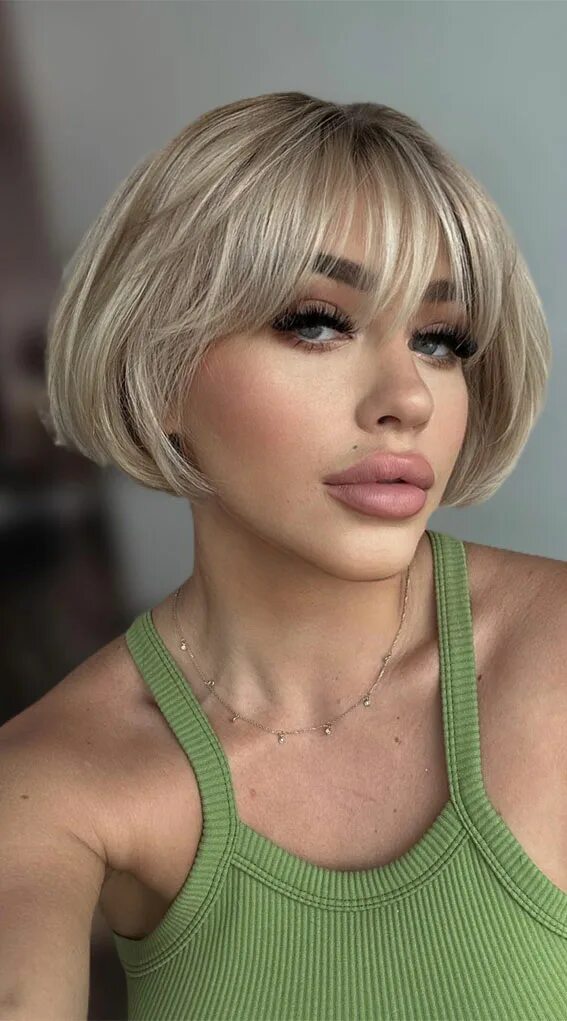 Каре с челкой 2024 тренды фото 20 Chic Parisian French Bobs : Blonde French Bob with Wispy Bangs