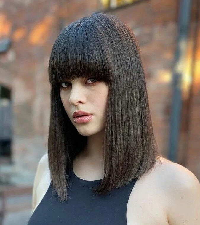 Каре с челкой фото 2023 30 Modern Ways to Style a Long Bob with Bangs in 2024 Long bob with bangs, Shoul