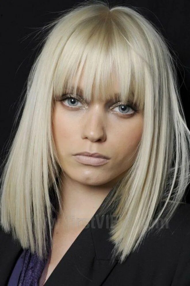 Каре с челкой светлые волосы фото Pin su Frangia / Tagli capelli con frangia / Trend capelli frangia