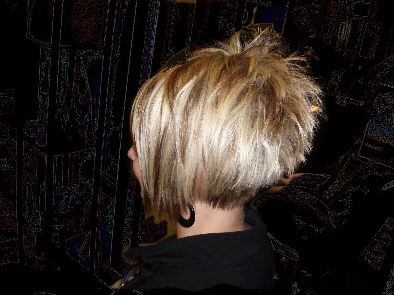 Каре с короткой макушкой фото pivot stacked a sym a line Stacked bob haircut, Hair styles, Inverted bob hairst