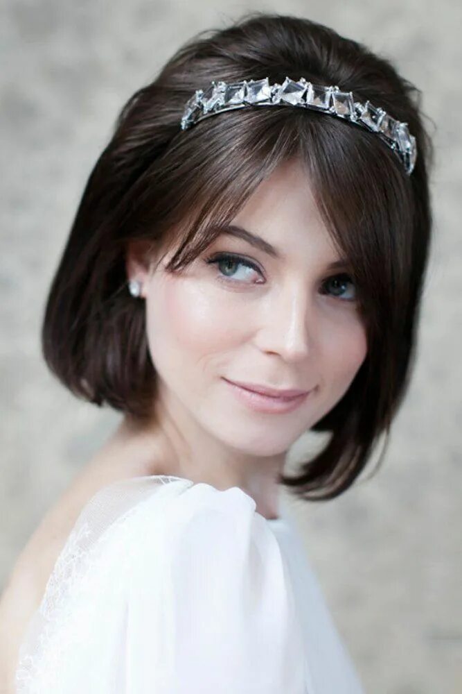 Каре с ободком фото 137 Wedding Hairstyles: 2024 Guide Expert Tips & FAQs Short hair bride, Short we