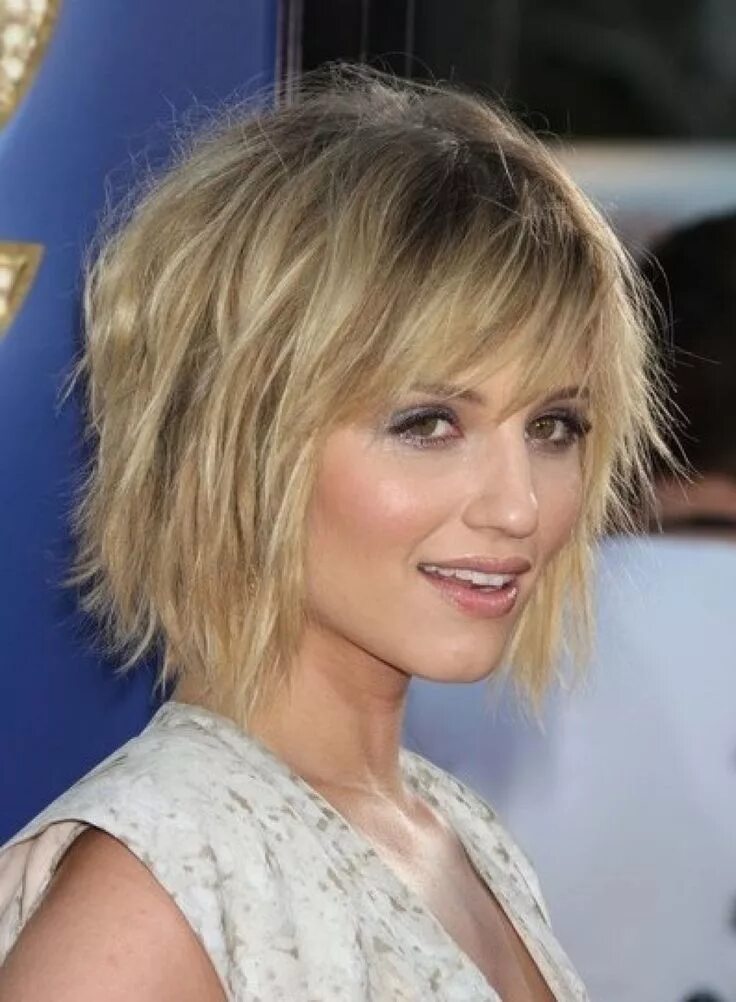 Каре с рваной челкой фото Choppy bob hairstyles, Short choppy haircuts, Choppy layered hairstyles