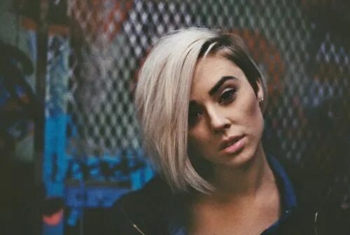 Каре с виском фото Pin on Such Lovely Hair!