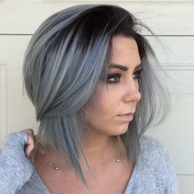 Каре серого цвета фото Elona Taki on Instagram: "Everyone is asking for Gray hair !! And I love it !! #