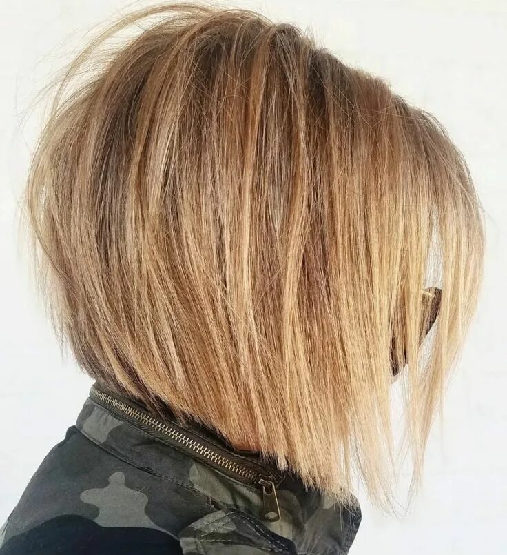 Каре слоями фото 60 Trendy Layered Bob Haircuts to Try in 2024 Angled bob haircuts, Bobs for thin