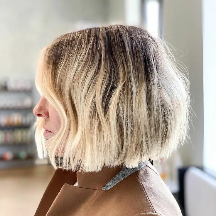 Каре со светлым волосом фото Charlie Price on Instagram: "BlUnT ❤ ️❤ ️❤ #hairbycharlie #charlieandco #betterblo