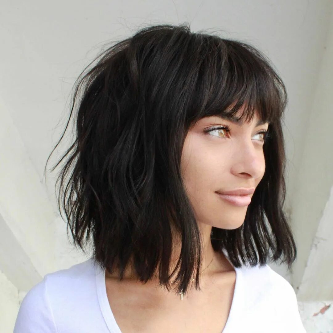 Каре стрижка 2024 с рваной челкой i call this haircut "real life female comic book villain that comes to ur table 