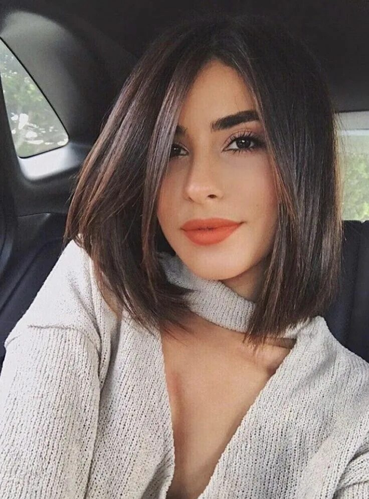 Каре стрижка брюнетка карие Pin by Natalie Roy on Makeup looks Thick hair styles, Medium length hair styles,
