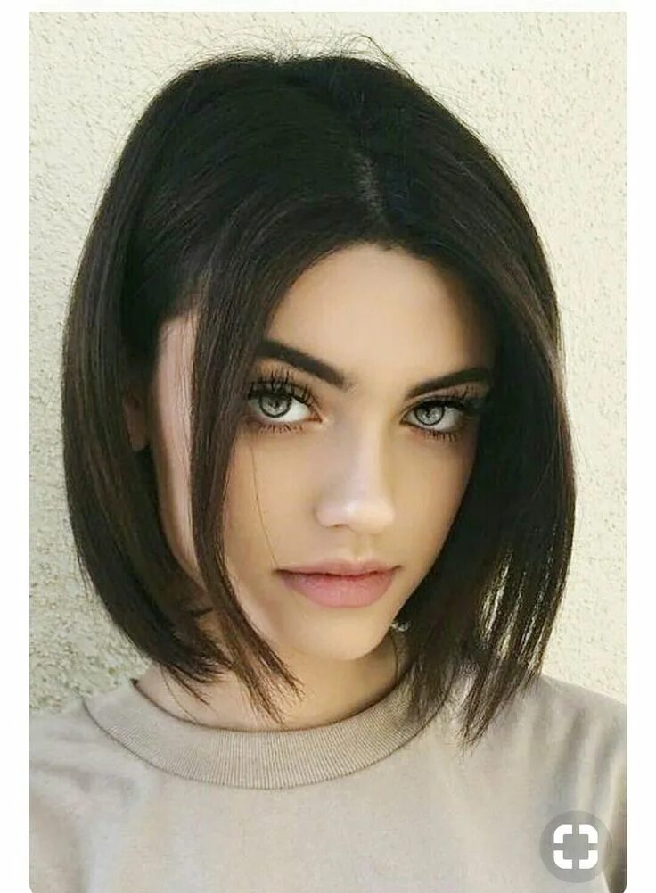 Каре стрижка брюнетка карие Pin by m.arwa art on ETC.. for us Hair styles, Short hair styles, Short dark hai