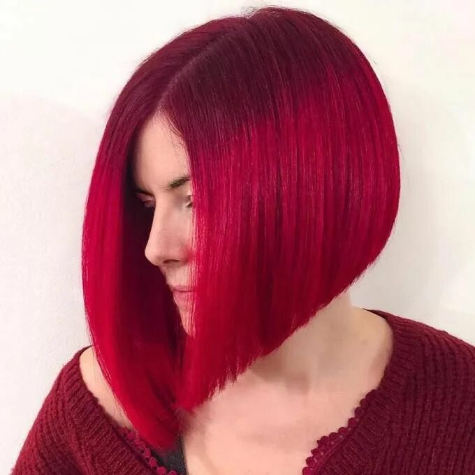 Каре стрижка красные волосы 40 Chic Angled Bob Haircuts Angled bob haircuts, Thick hair styles, Angled bob h