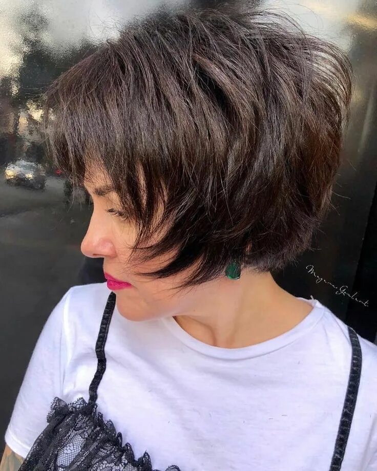 Каре стрижка с челкой и макушкой короткой Pin on cabelossss Hair cuts, Pixie haircut, Short bob hairstyles