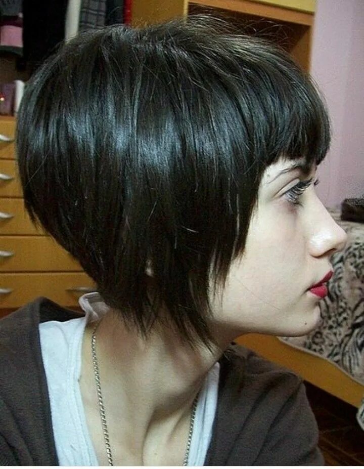 Каре стрижка с челкой и макушкой короткой Pin von Ирис auf Стрижки Макияж Frisuren, Kurzhaarfrisuren, Frisur ideen
