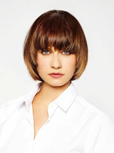 Каре стрижка с челкой на короткие волосы Bobfrisur Platz 19 Frisuren, Bob frisur, Kurzhaarfrisuren