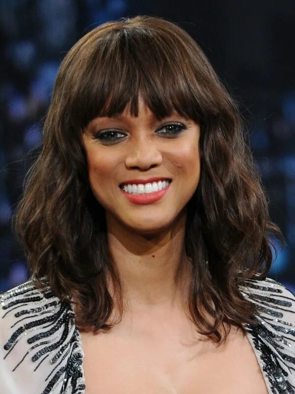 Каре стрижка с челкой волнистые voluminous long bob - Iskanje Google Hairstyles with bangs, Long bob hairstyles,