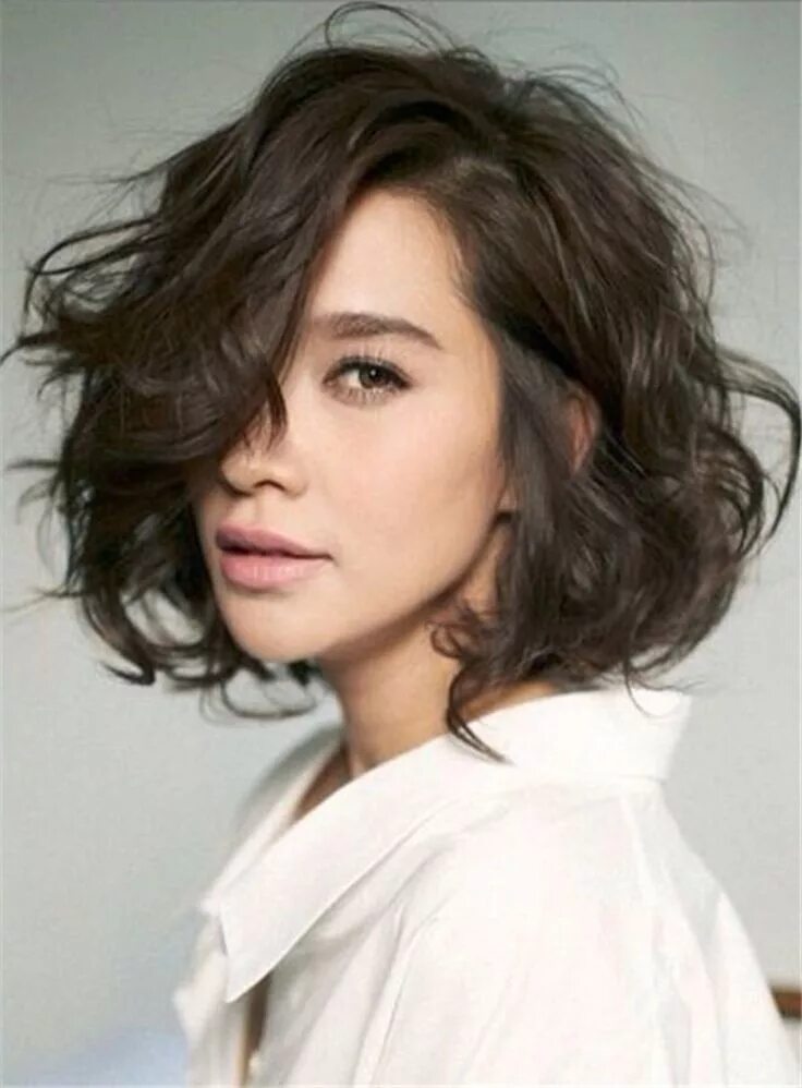 Каре стрижка женская на вьющиеся волосы Shag Lobs Loose Wavy Short Hairstyle Side Swept Fringes Lace Front Human Hair Wi