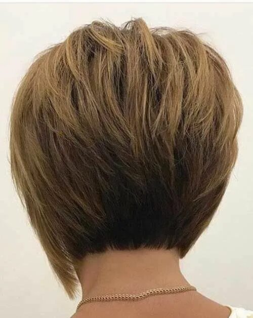 Каре сзади на макушке стрижка Short Hairstyles for Women Over 50 to Look Younger in 2020 27 Short hairstyles f