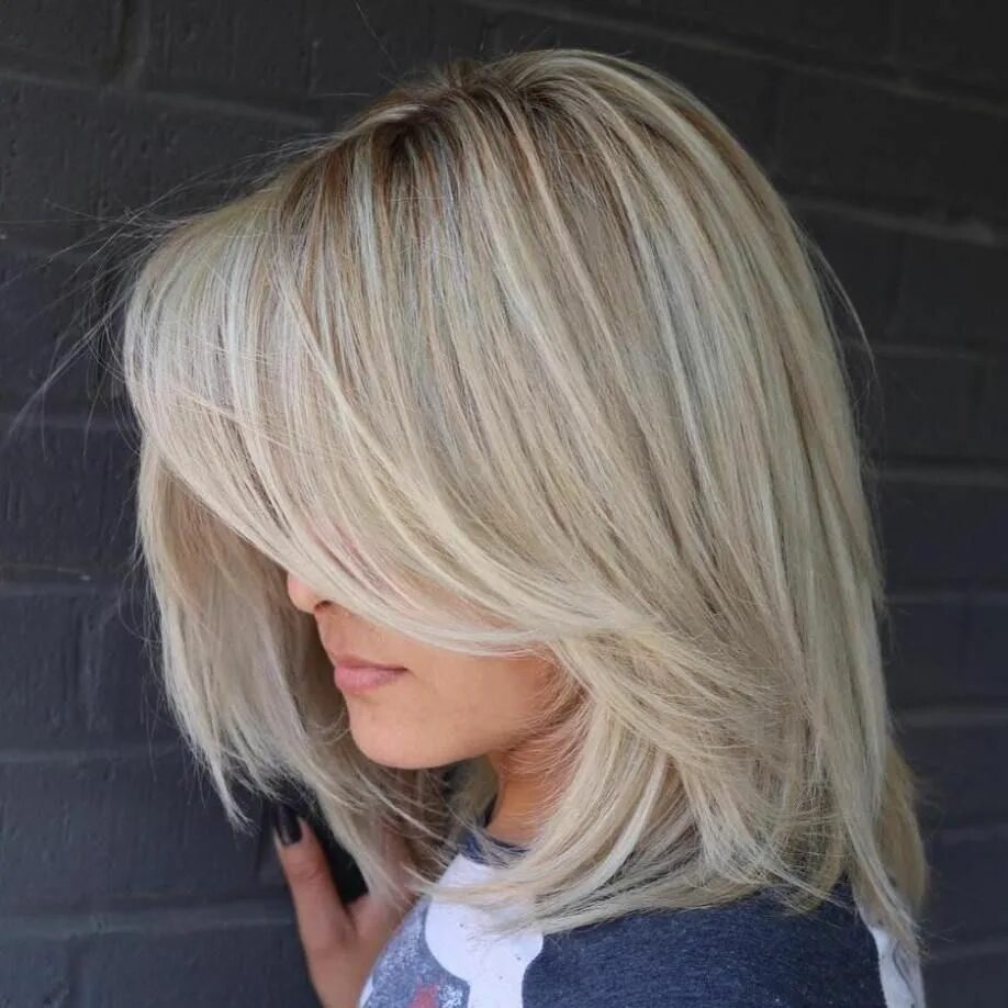 Каре удлиненное с челкой фото блондинки Long Layered Blonde Balayage Bob Long hair styles, Blonde balayage bob, Long bob