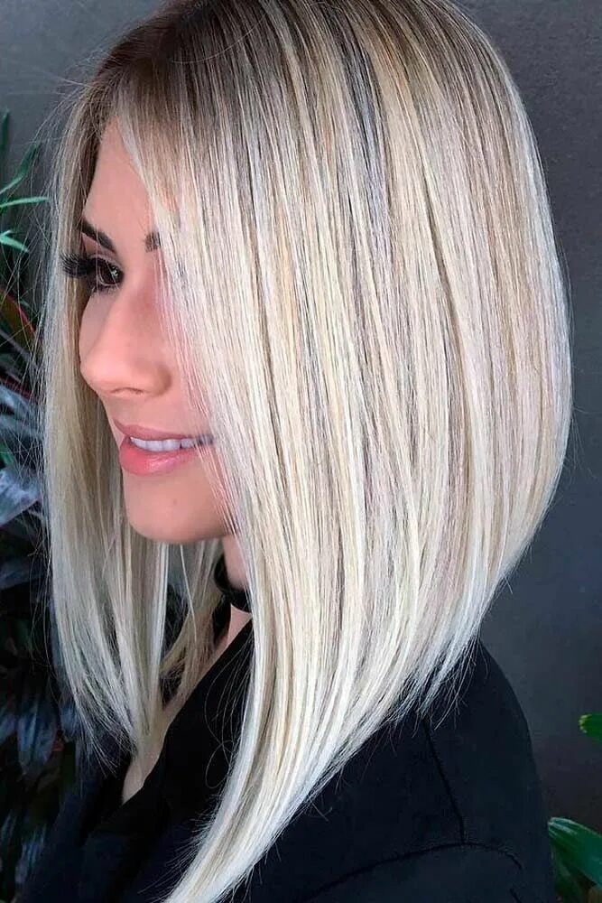 Каре удлиненное с челкой фото блондинки Trendy Blonde Hair Colors And Several Style Ideas To Try In 2023 Angled bob hair