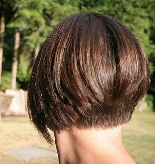 Каре вид сзади фото Short inverted bob hairstyles Bob hairstyles for fine hair, Inverted bob hairsty