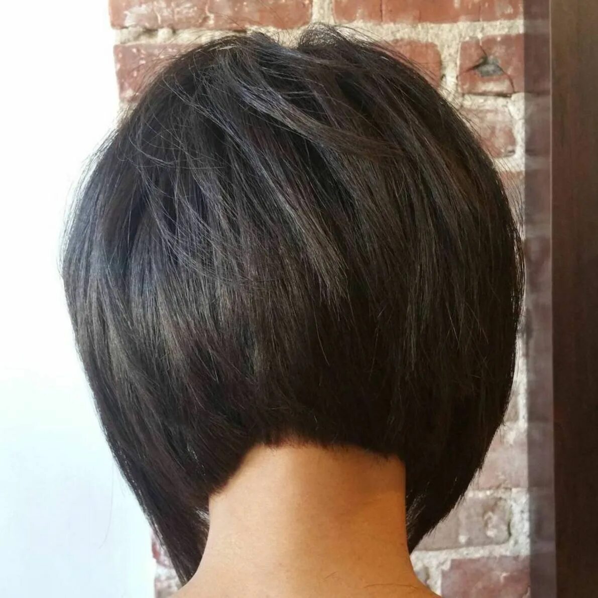 Каре вид сзади затылок фото 50 Trendy Inverted Bob Haircut Ideas for 2024 Wavy bob hairstyles, Angled bob ha